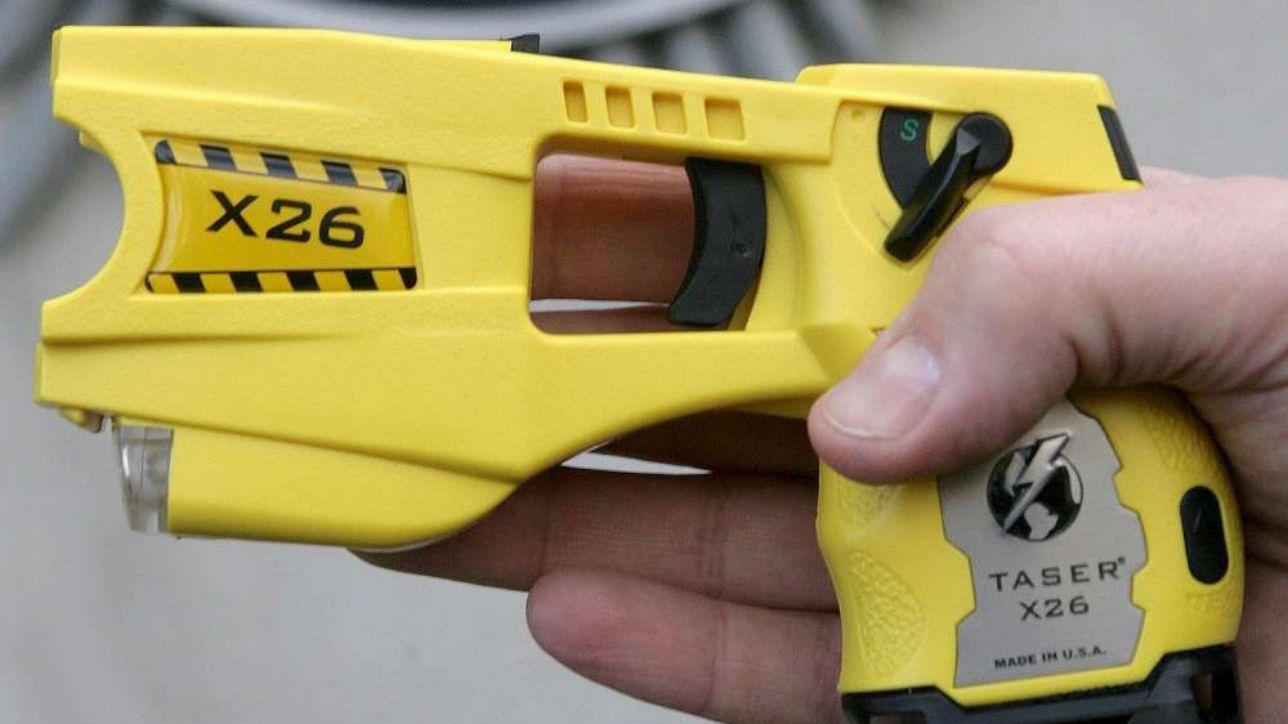 TASER, STRUMENTO UTILE A RIDURRE USO DI ARMI DA FUOCO