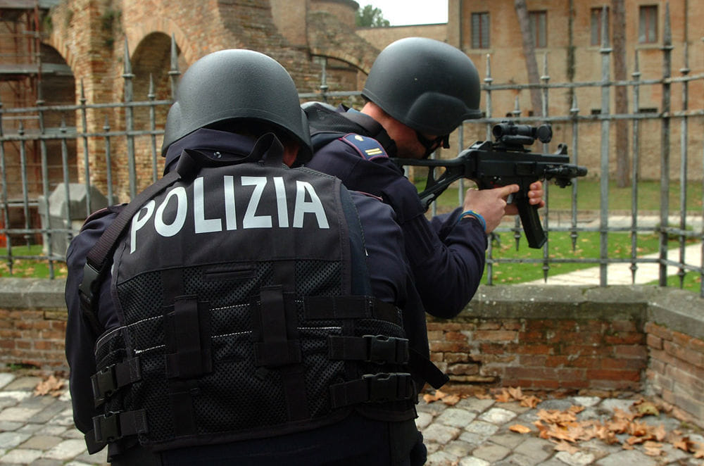 OPERAZIONE ANTITERRORISMO: POLIZIA ITALIANA ALL'AVANGUARDIA NELLA PREVENZIONE