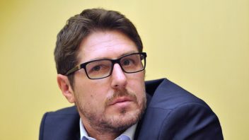 CORRETTIVO AL RIORDINO DELLE CARRIERE: LETTERA AL SOTTOSEGRETARIO  MOLTENI