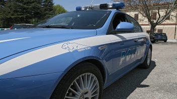 VALORI ETICI POLIZIOTTI CONSENTONO CHE 7 ITALIANI SU 10 HANNO FIDUCIA NELLA POLIZIA