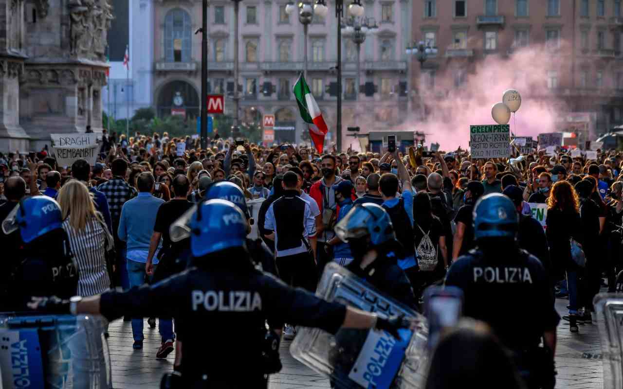 GREEN PASS: BASTA AMBIGUITA' FORZE POLITICHE