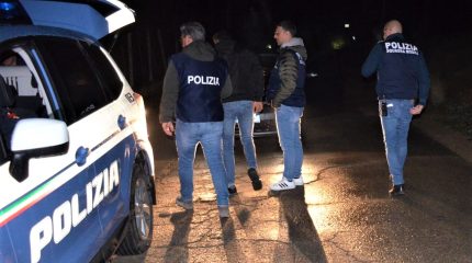 MIGRANTI : PLAUSO ALLA QUESTURA DI CALTANISSETTA PER CONTRASTO A TRAFFICANTI UMANI