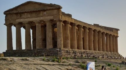 AGRIGENTO, TEATRO DELLA CONCORDIA, PARCO VALLE DEI TEMPLI, PRESENTATO IL VOLUME “INVESTIGARE 5.0. CRIMINOLOGIA E CRIMINALISTICA. VIAGGIO NEL MONDO DELLE INDAGINI”.