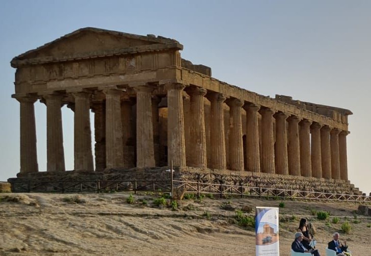 AGRIGENTO, TEATRO DELLA CONCORDIA, PARCO VALLE DEI TEMPLI, PRESENTATO IL VOLUME “INVESTIGARE 5.0. CRIMINOLOGIA E CRIMINALISTICA. VIAGGIO NEL MONDO DELLE INDAGINI”.