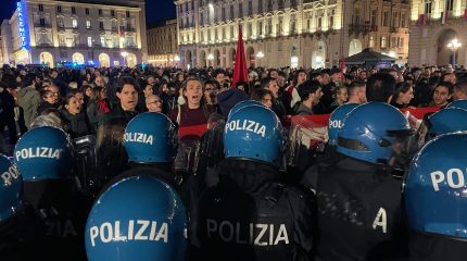 TORINO SCONTRI: AZIONE PREMEDITATA E VIOLENTA DA AREA ANTAGONISTA