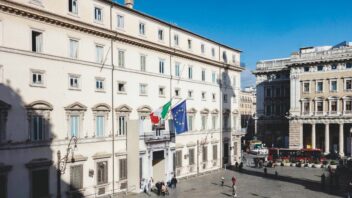GRAZIE AL GOVERNO PER SOLIDARIETÀ A FORZE DELL’ORDINE