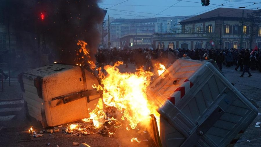 TORINO: DALLA PROTESTA ALLO SCONTRO, SI RIPETE IL COPIONE DELLA VIOLENZA