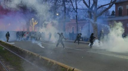 TORINO, VIOLENZA IN PIAZZA, UN FENOMENO IN AUMENTO: GLI INTERVENTI IN TV E RADIO