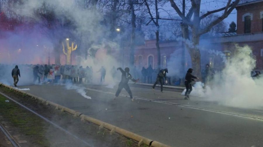 TORINO, VIOLENZA IN PIAZZA, UN FENOMENO IN AUMENTO: GLI INTERVENTI IN TV E RADIO