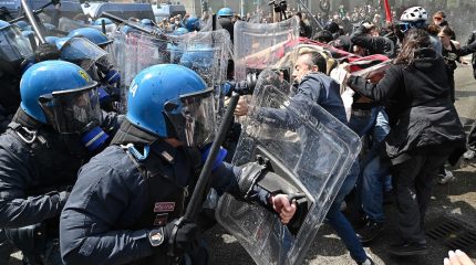 TORINO, PRIMO MAGGIO: VIOLENZA ORGANIZZATA DEGLI ANTAGONISTI