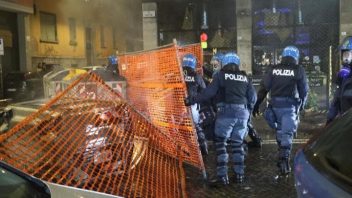 GUERRIGLIA BOLOGNA: OLTRE 70 POLIZIOTTI FERITI, NUMERI CHE PARLANO DA SOLI