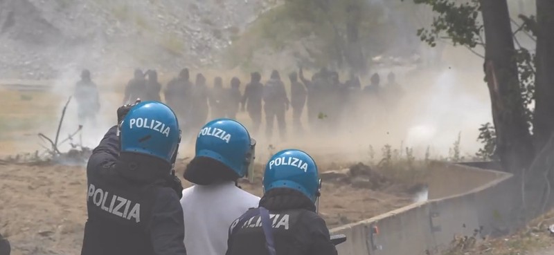 VAL DI SUSA: IL VOLTO CRIMINALE DELLA PROTESTA NO TAV